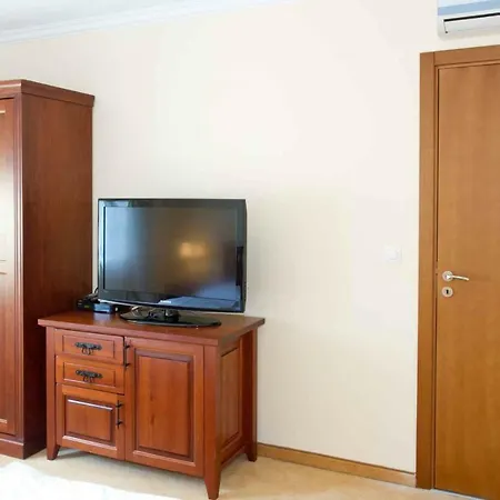 Marina Apartment *